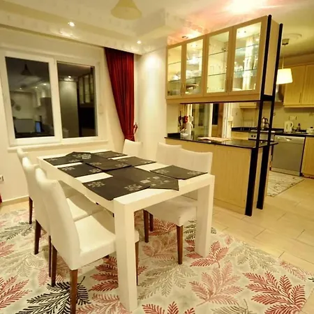 Villa Mustakil Tepe 2 *