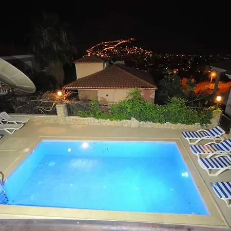 Mustakil Tepe 2 Villa Alanya