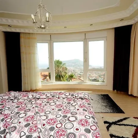 Villa Mustakil Tepe 2 *